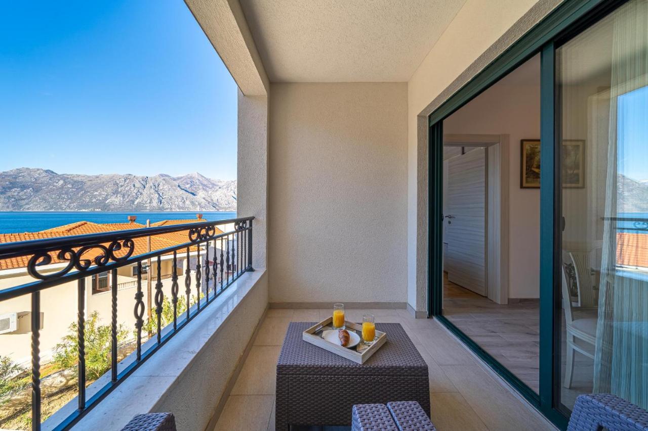 Boka View Luxury Suite - With Free Garage Parking كوتور المظهر الخارجي الصورة