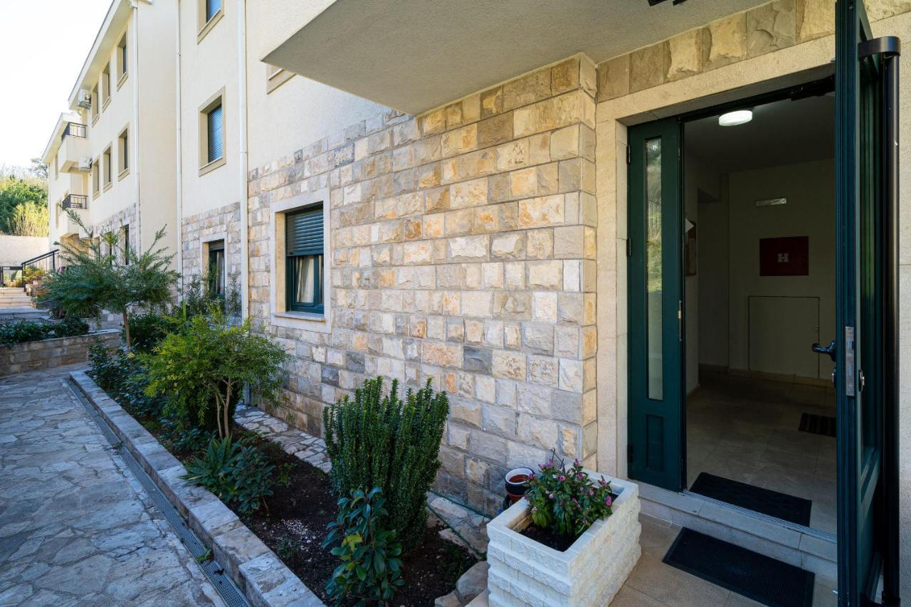 Boka View Luxury Suite - With Free Garage Parking كوتور المظهر الخارجي الصورة